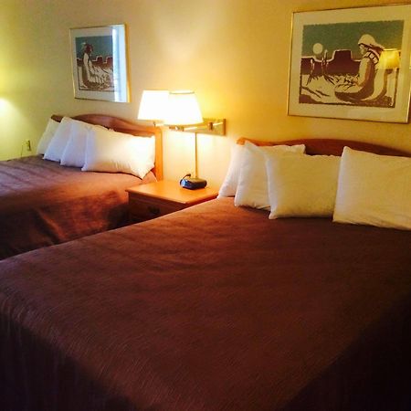 Forty Club Inn Deerwood Экстерьер фото
